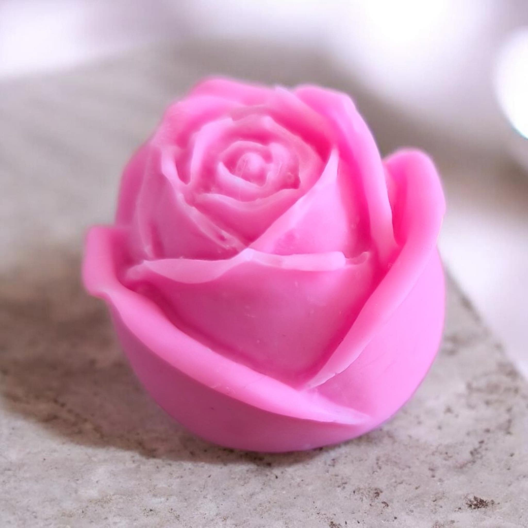 Bougie décorative fleur de type Rose